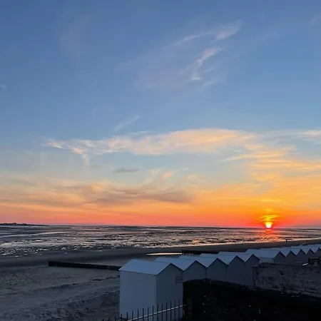 Apartment En Plein Coeur Du Crotoy, Un Pied A Terre En Baie